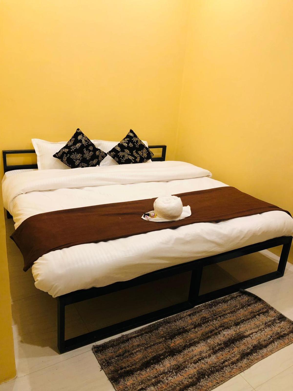 The Madaar House Hotel พาราณสี ภายนอก รูปภาพ